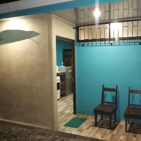 Manta Ray'S Cahuita Apart. Apartment Exterior photo